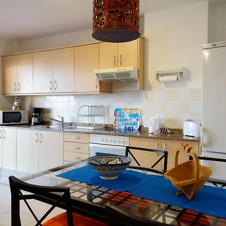 Comfortable In With Terrace Daire